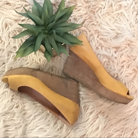 Lucky Brand Shoes - Lucky Brand Peep toe wedge 7.5